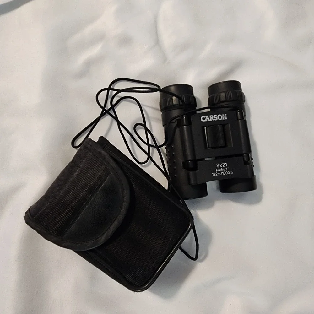 Carson Binoculars 8x21 Field 7 392FT At 1000 Yards With Soft Case